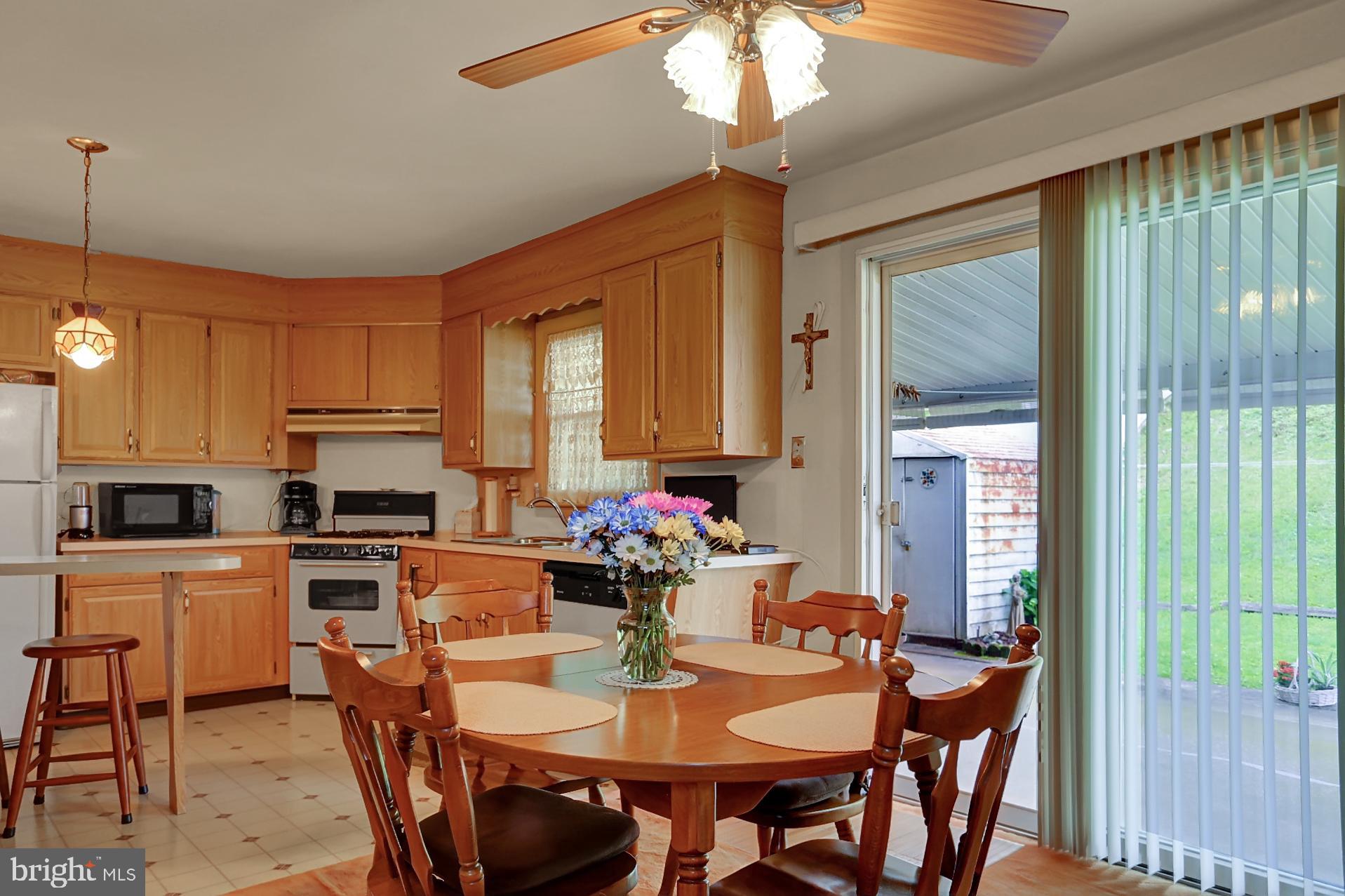 1519 Commonwealth Boulevard Reading, PA 19607 - Photo 8 of 19
