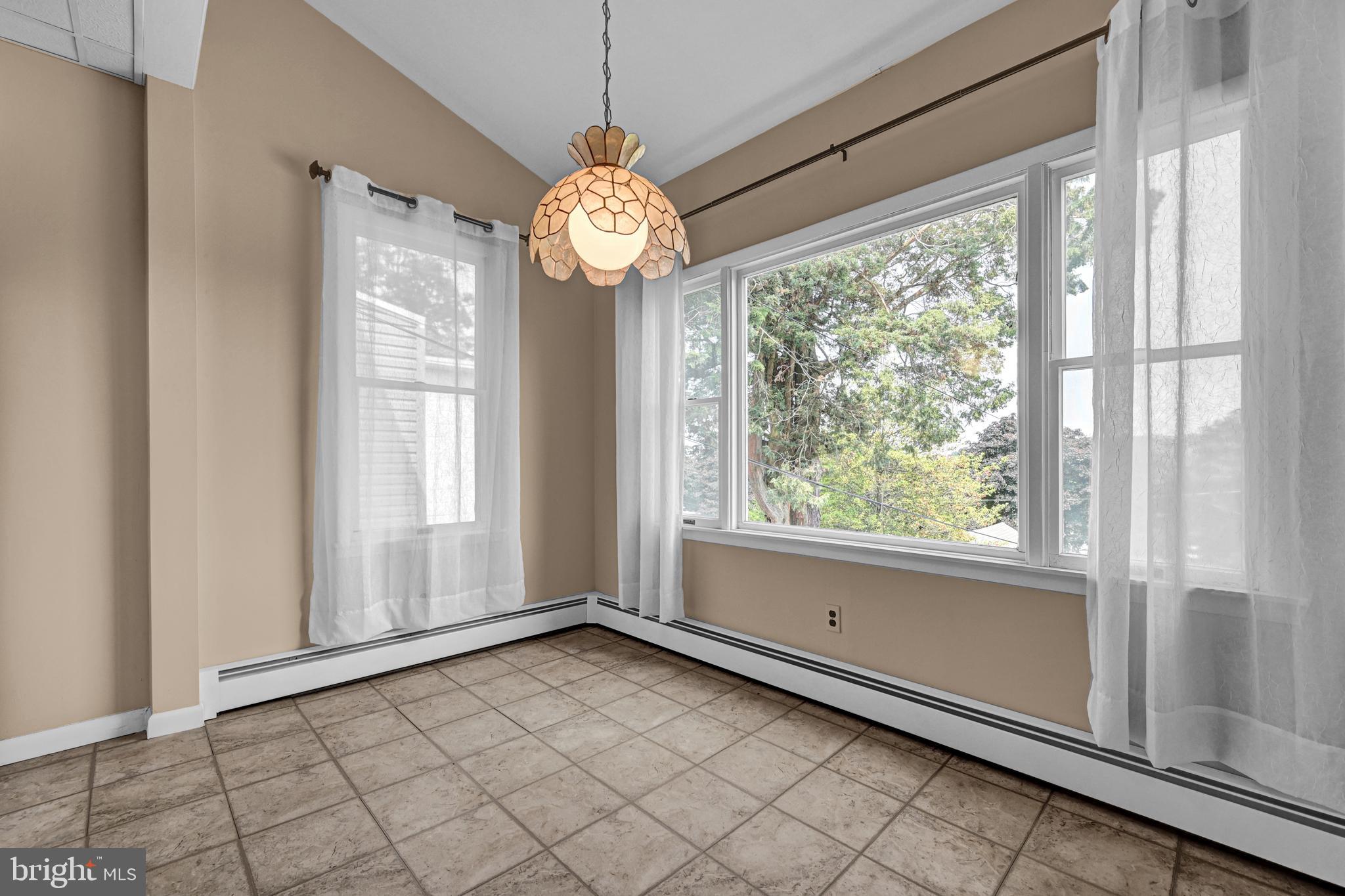 655 West Broadway Red Lion, PA 17356 - Photo 13 of 38