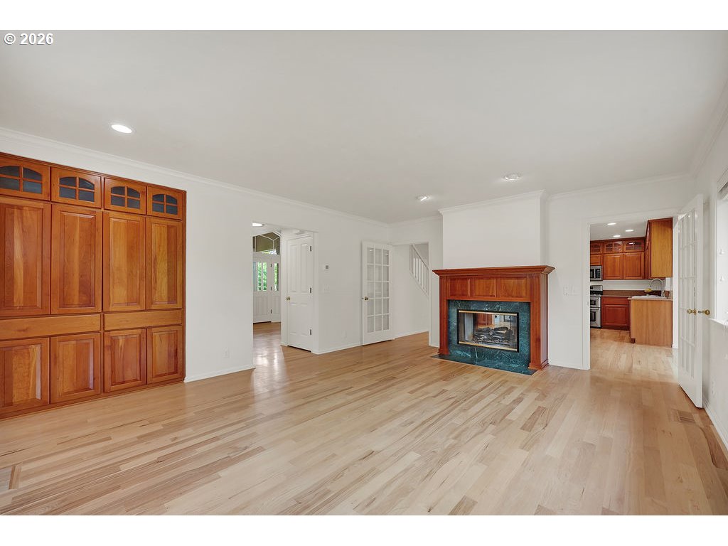 1774 River Pointe Loop Eugene, OR 97408 - Photo 11 of 45 Living Room