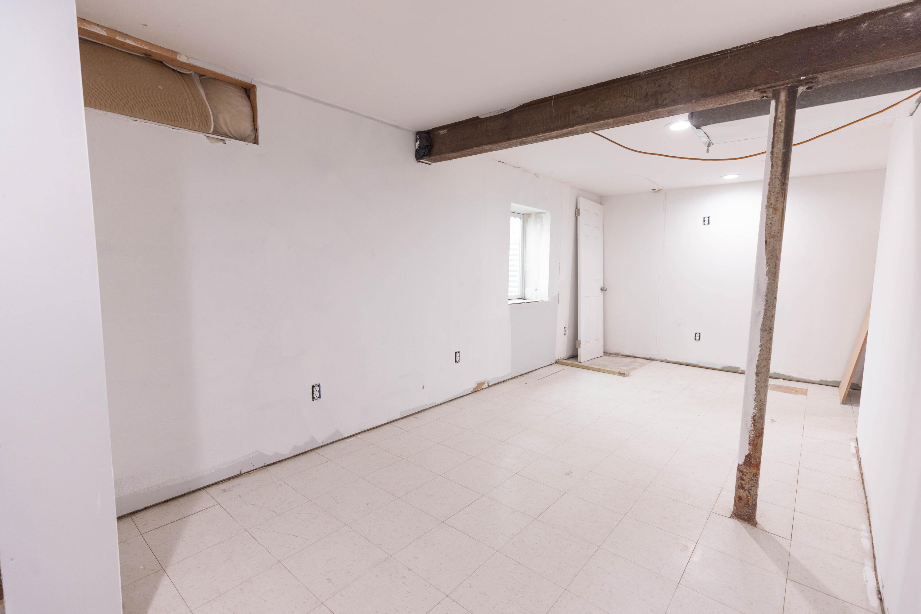 4270 Madison Street Gary, IN 46408 - Photo 13 of 21 3000x2000