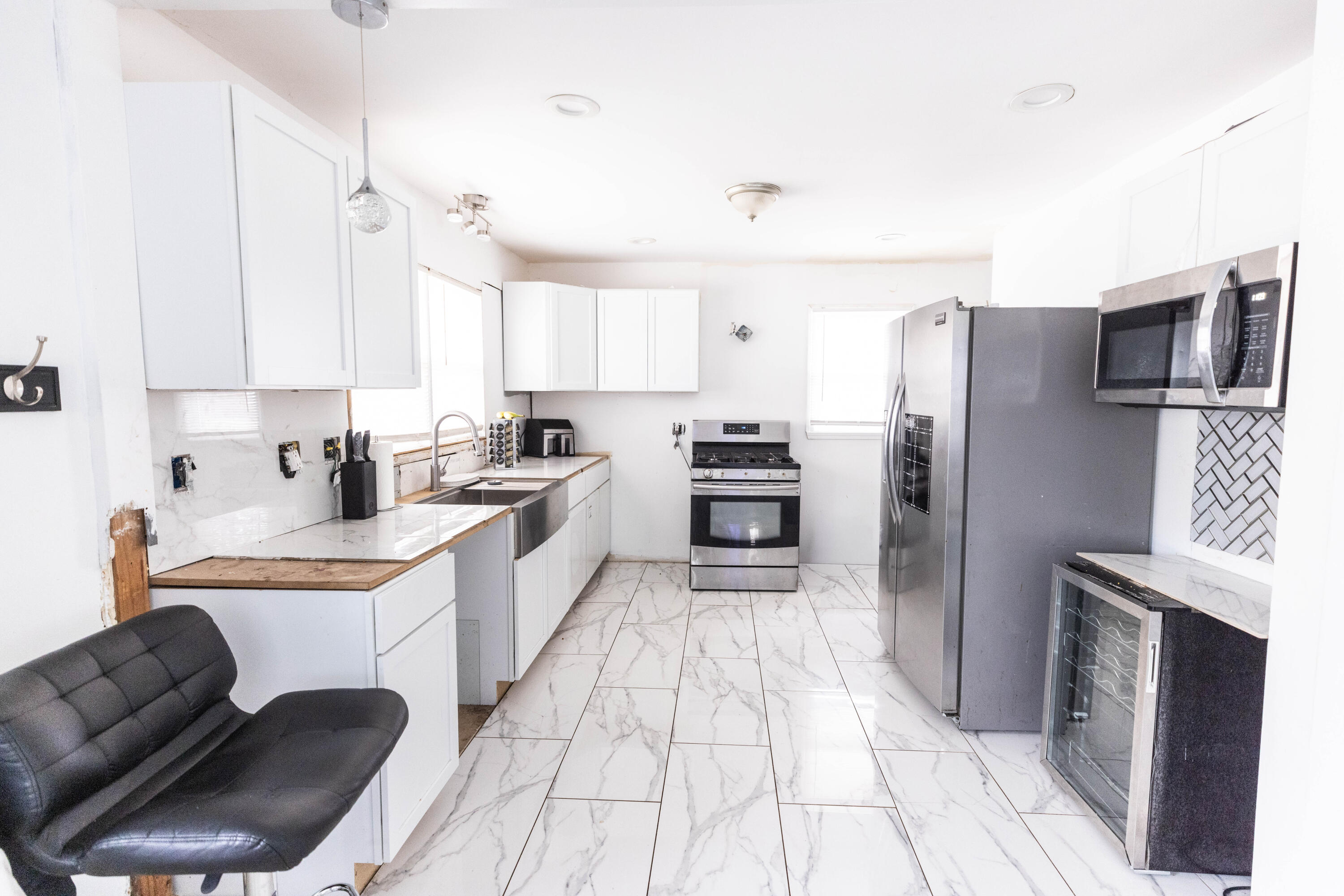 4270 Madison Street Gary, IN 46408 - Photo 3 of 21 3000x2000