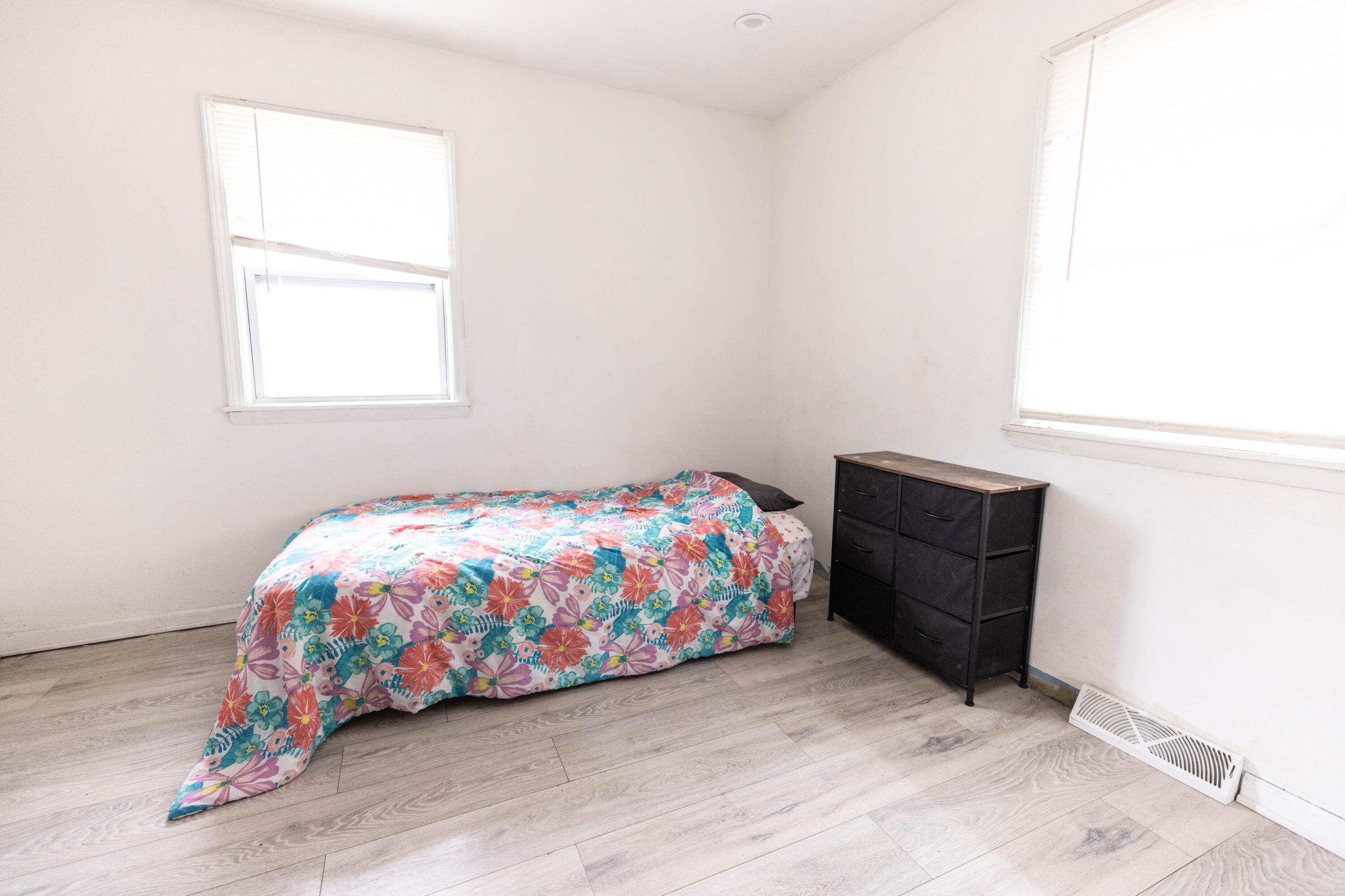 4270 Madison Street Gary, IN 46408 - Photo 8 of 21 3000x2000