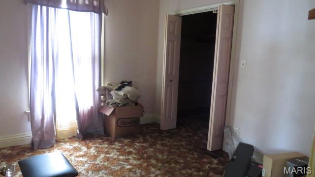 911 Madison Street Gillespie, IL 62033 - Photo 2 of 14