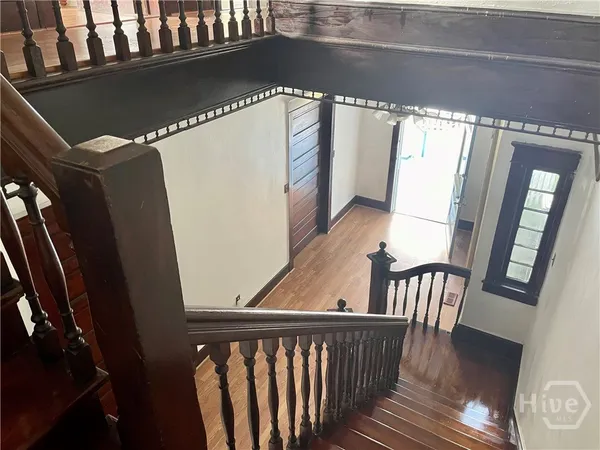 $2,100 | 201 East 39th Street, Unit B, Savannah, GA 31401