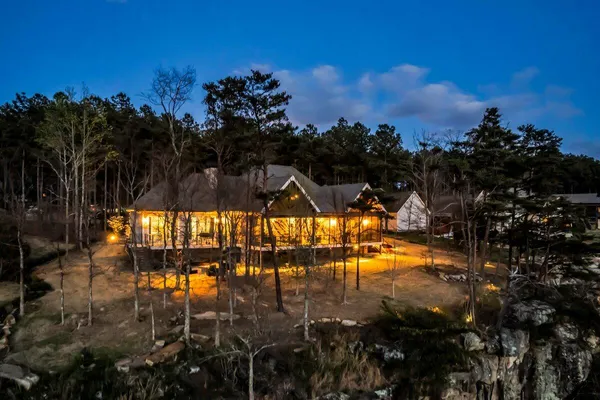 $1,200,000 | 209 Moonshine Drive, Jasper, TN 37347
