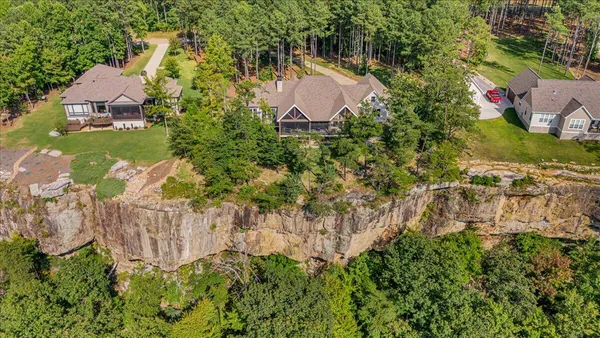 $1,200,000 | 209 Moonshine Drive, Jasper, TN 37347