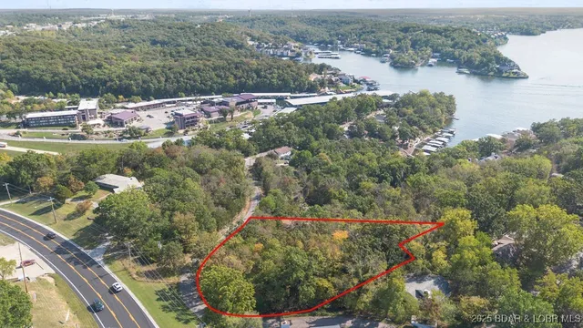 $350,000 | Arrowhead Beach Rd Lake, Lake Ozark, MO 65049