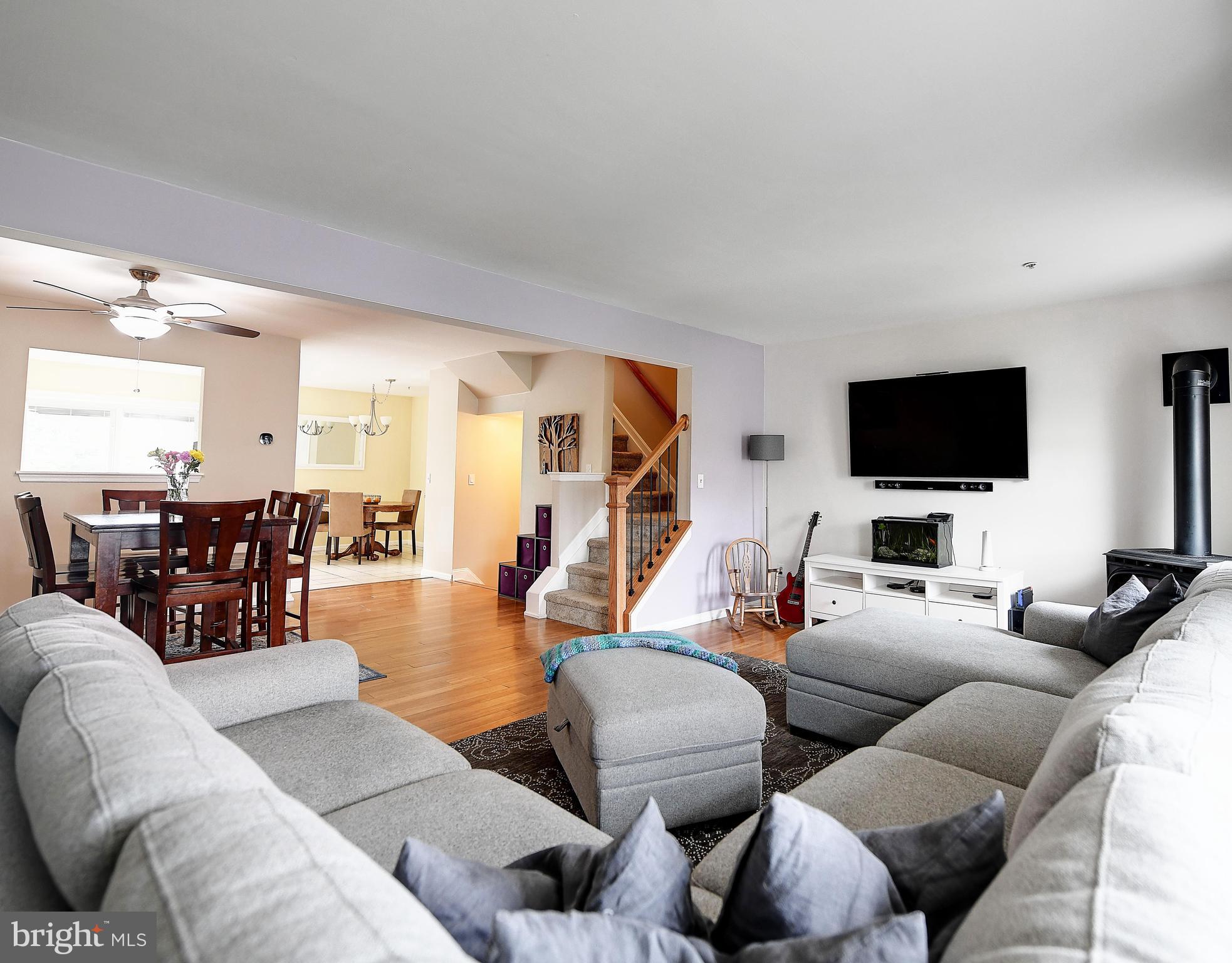 652 Hunting Fields Road Middle River, MD 21220 - Photo 3 of 32 Large combination living and dining area