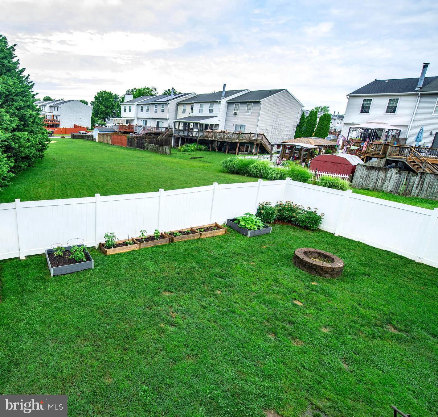 652 Hunting Fields Road Middle River, MD 21220 - Photo 4 of 32 Corner lot with lots of space