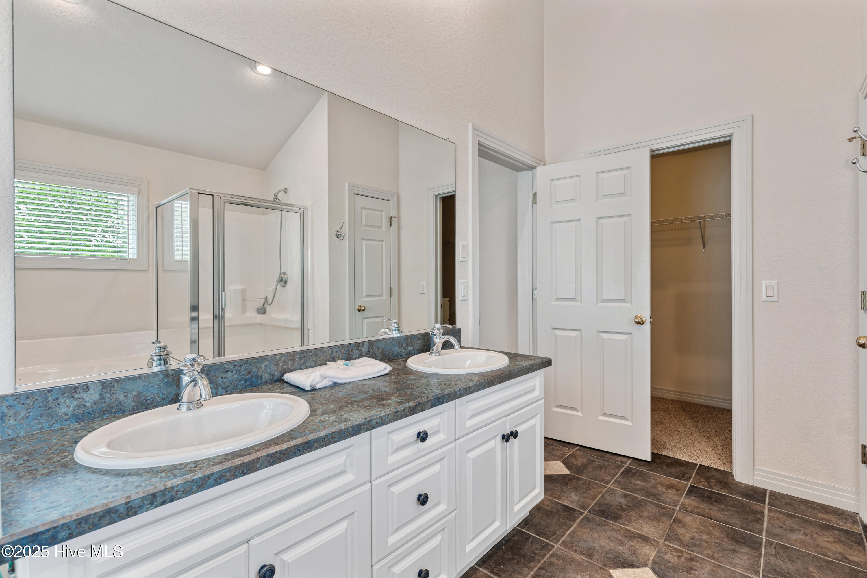 759 Ridge Point Drive Corolla, NC 27927 - Photo 8 of 37