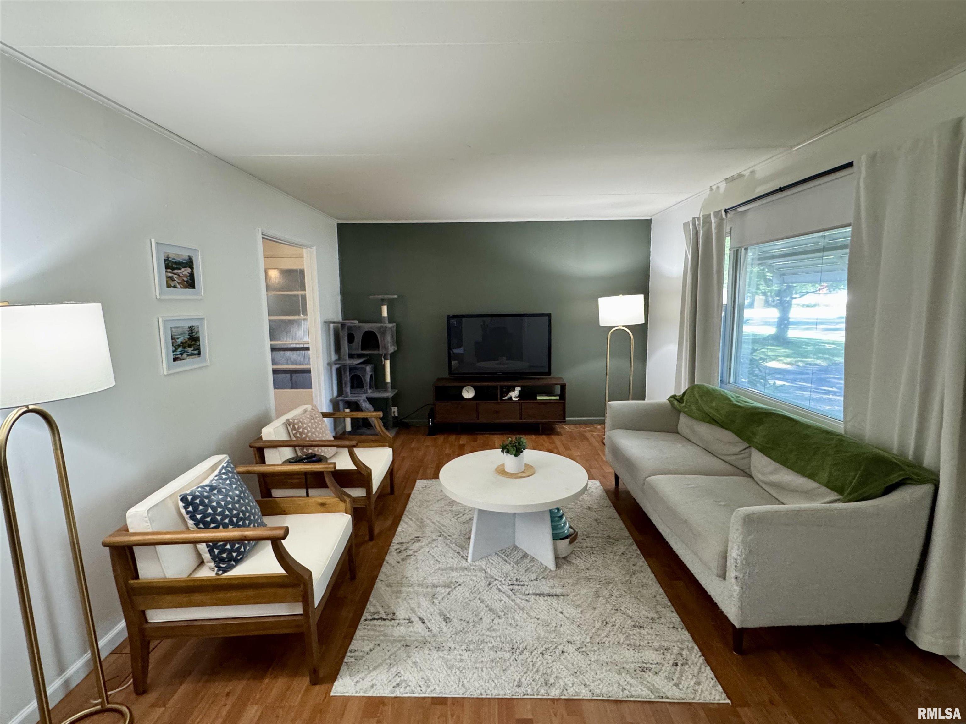 705 Bobby Avenue Macomb, IL 61455 - Photo 6 of 29