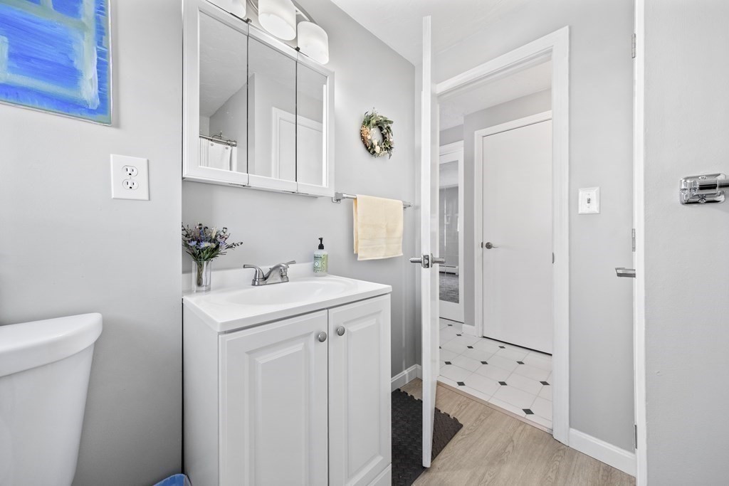 8 Pine Tree Trail Westford, MA 01886 - Photo 22 of 41