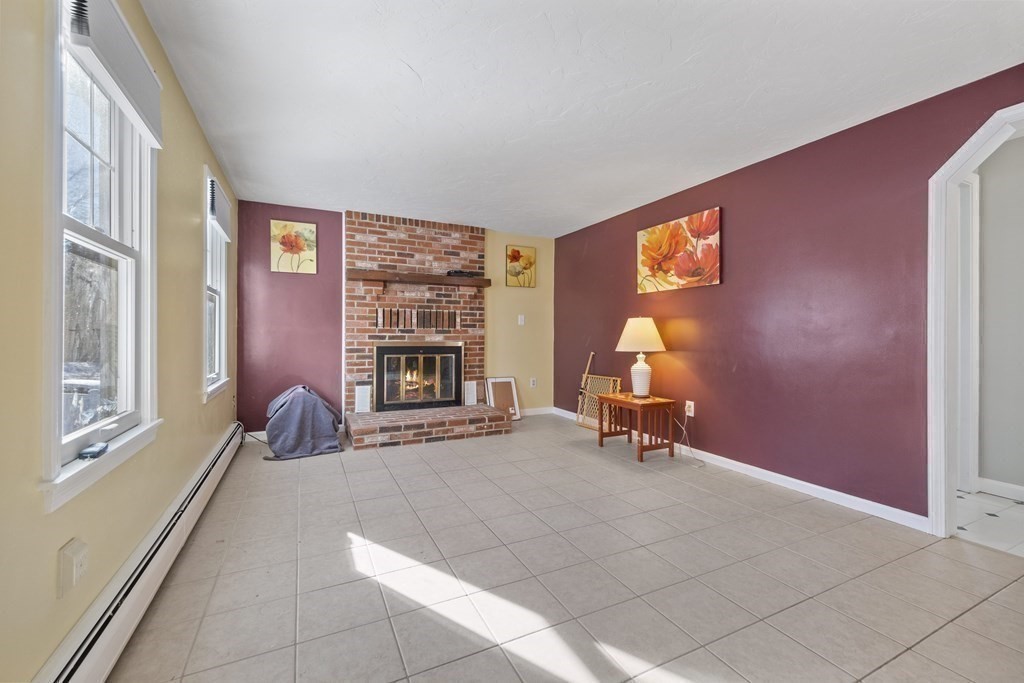 8 Pine Tree Trail Westford, MA 01886 - Photo 5 of 41