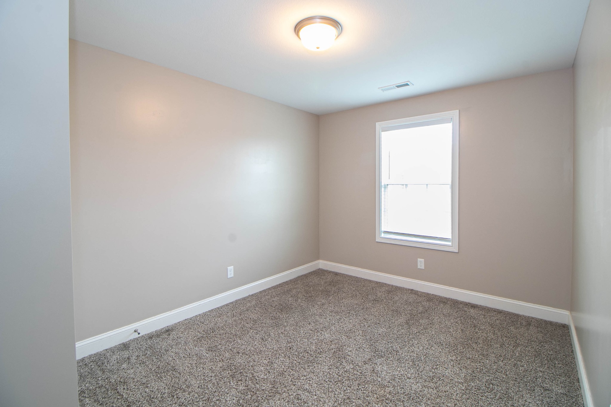 151 Ambridge Street Oak Grove, KY 42262 - Photo 22 of 30 an empty room with a window