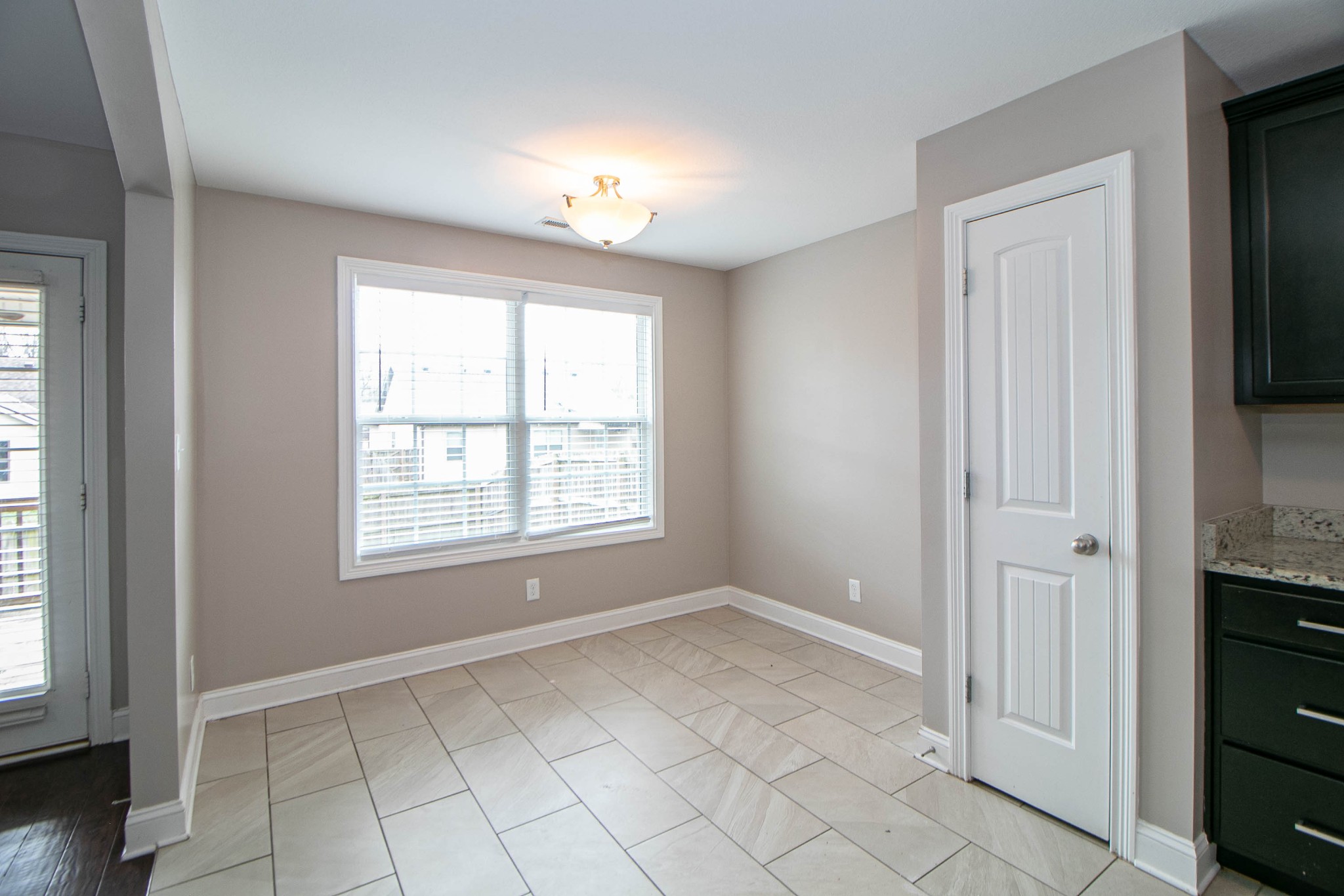 151 Ambridge Street Oak Grove, KY 42262 - Photo 10 of 30 an empty room with windows and closet