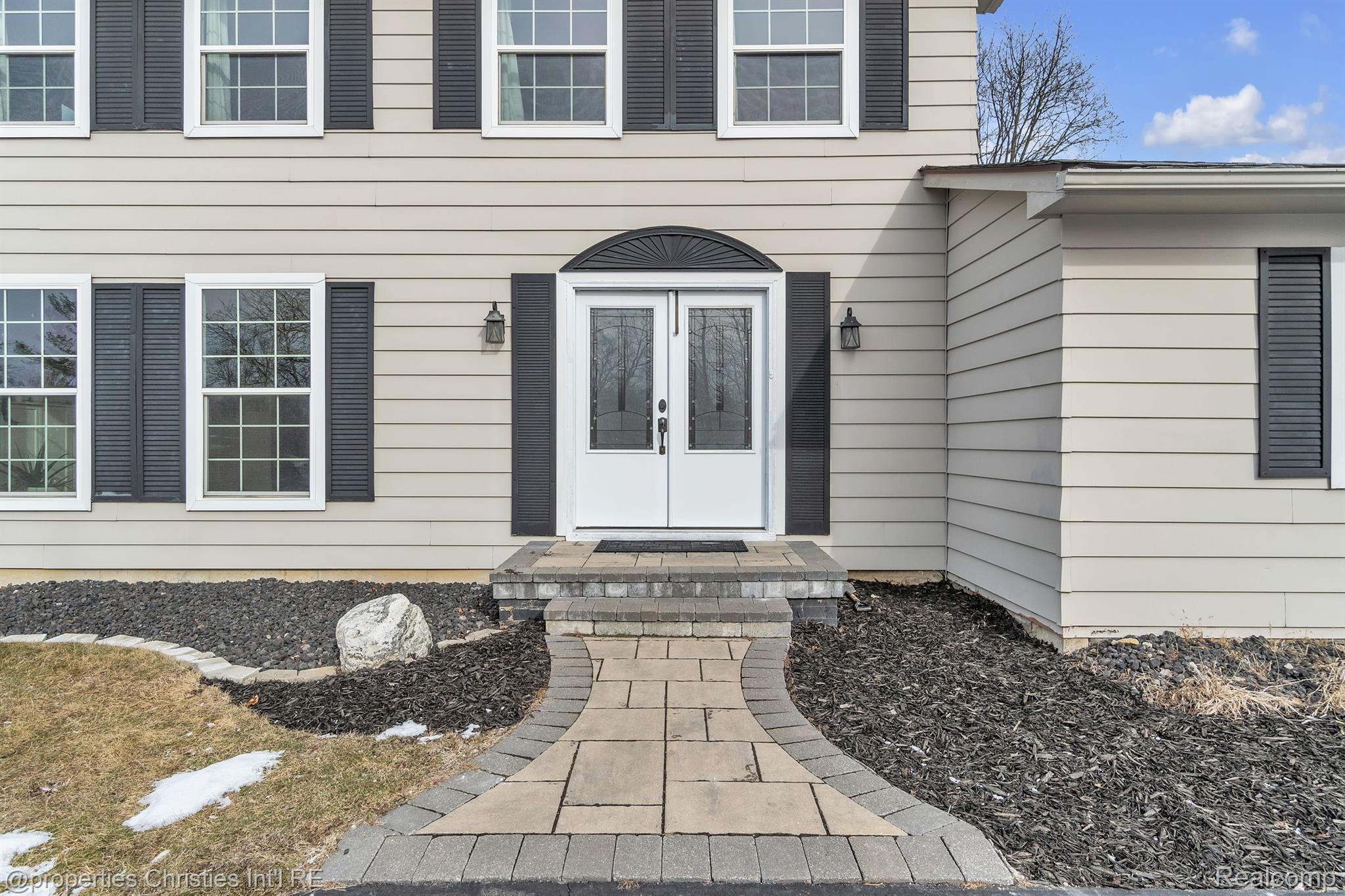 2554 Peterboro Road West Bloomfield, MI 48323 - Photo 4 of 56 Gallery Image 4