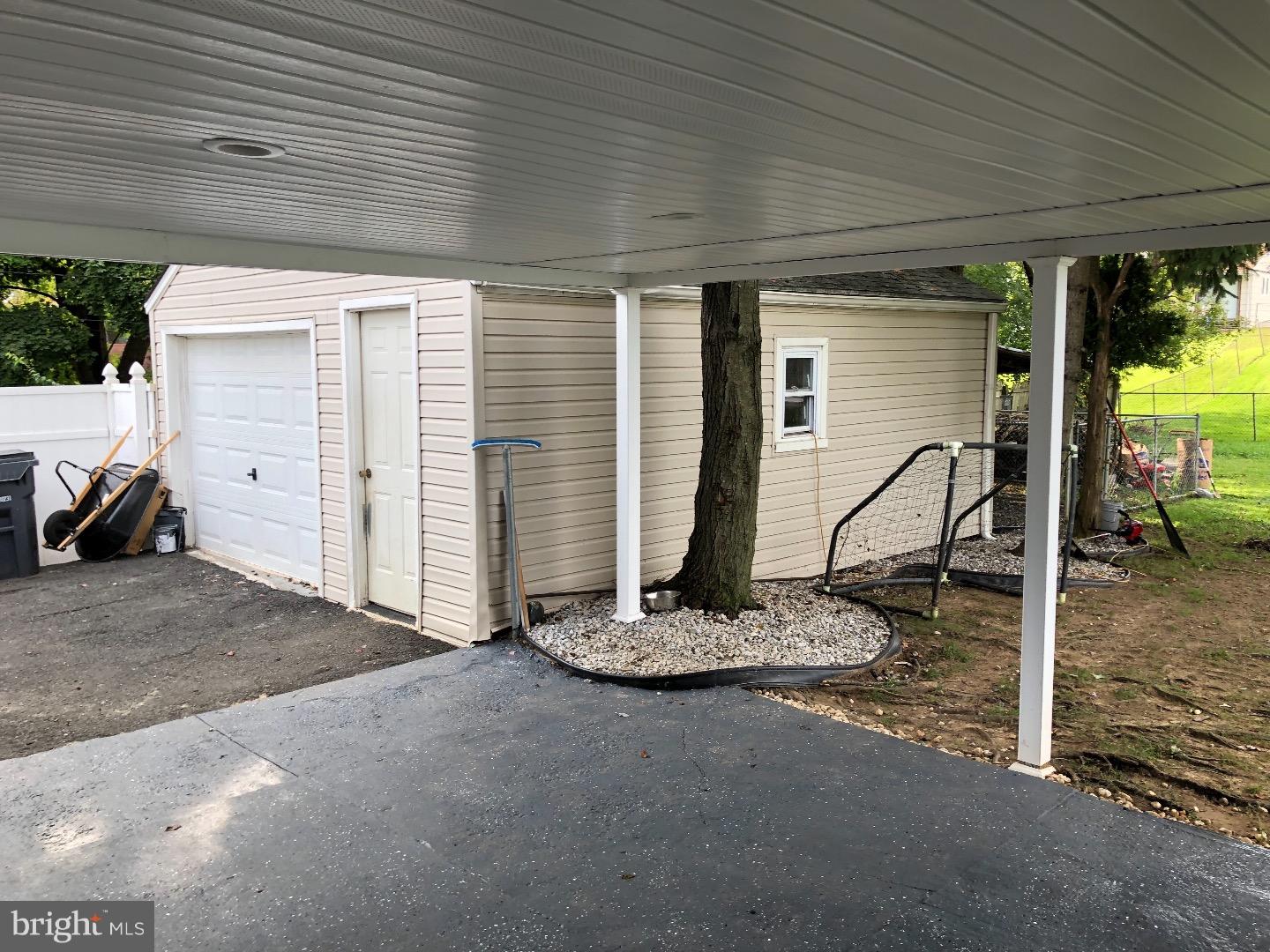 1444 Thomson Road Abington, PA 19001 - Photo 18 of 22 Gallery Image 18
