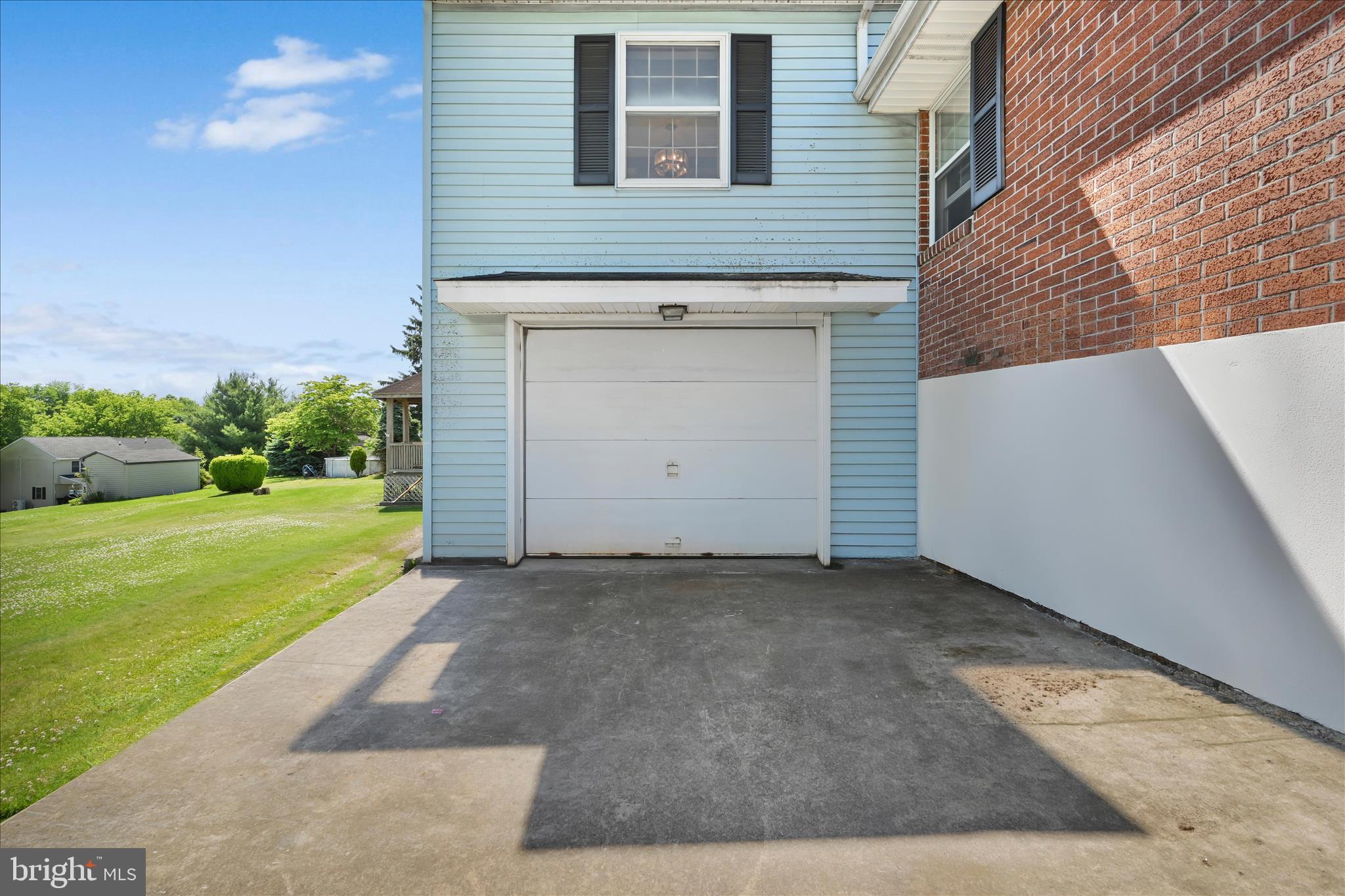 627 Pine Hill Road Lititz, PA 17543 - Photo 46 of 49 Garage