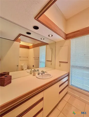 $1,297,000 | 107 Taylor Avenue, Port O'Connor, TX 77982