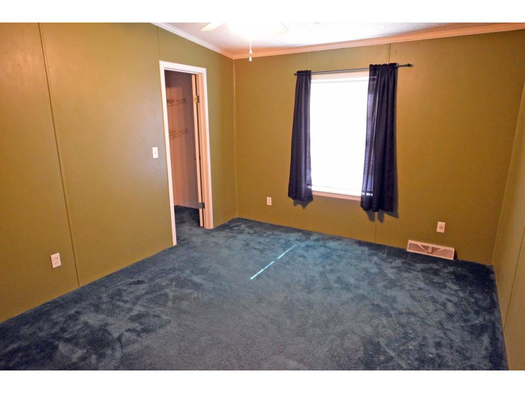 531 Piney Grove Road Hampton, TN 37658 - Photo 15 of 27 BR3