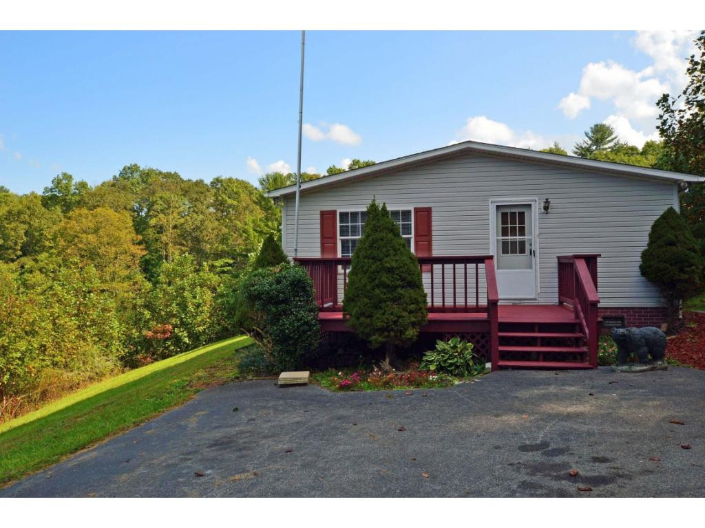 531 Piney Grove Road Hampton, TN 37658 - Photo 2 of 27 Photo 2