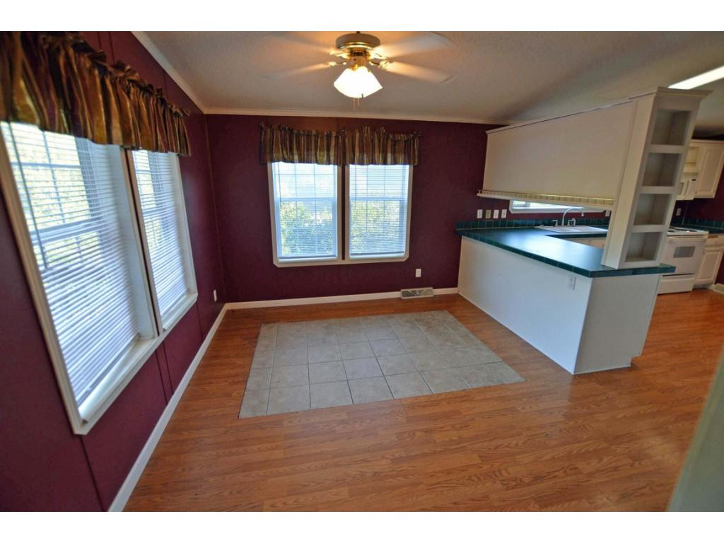 531 Piney Grove Road Hampton, TN 37658 - Photo 5 of 27 Dining Room
