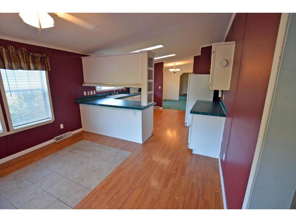 531 Piney Grove Road Hampton, TN 37658 - Photo 6 of 27 Dinning Room