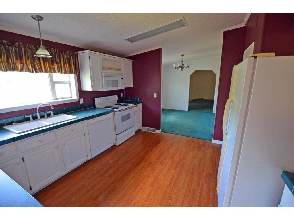 531 Piney Grove Road Hampton, TN 37658 - Photo 8 of 27 Kitchen