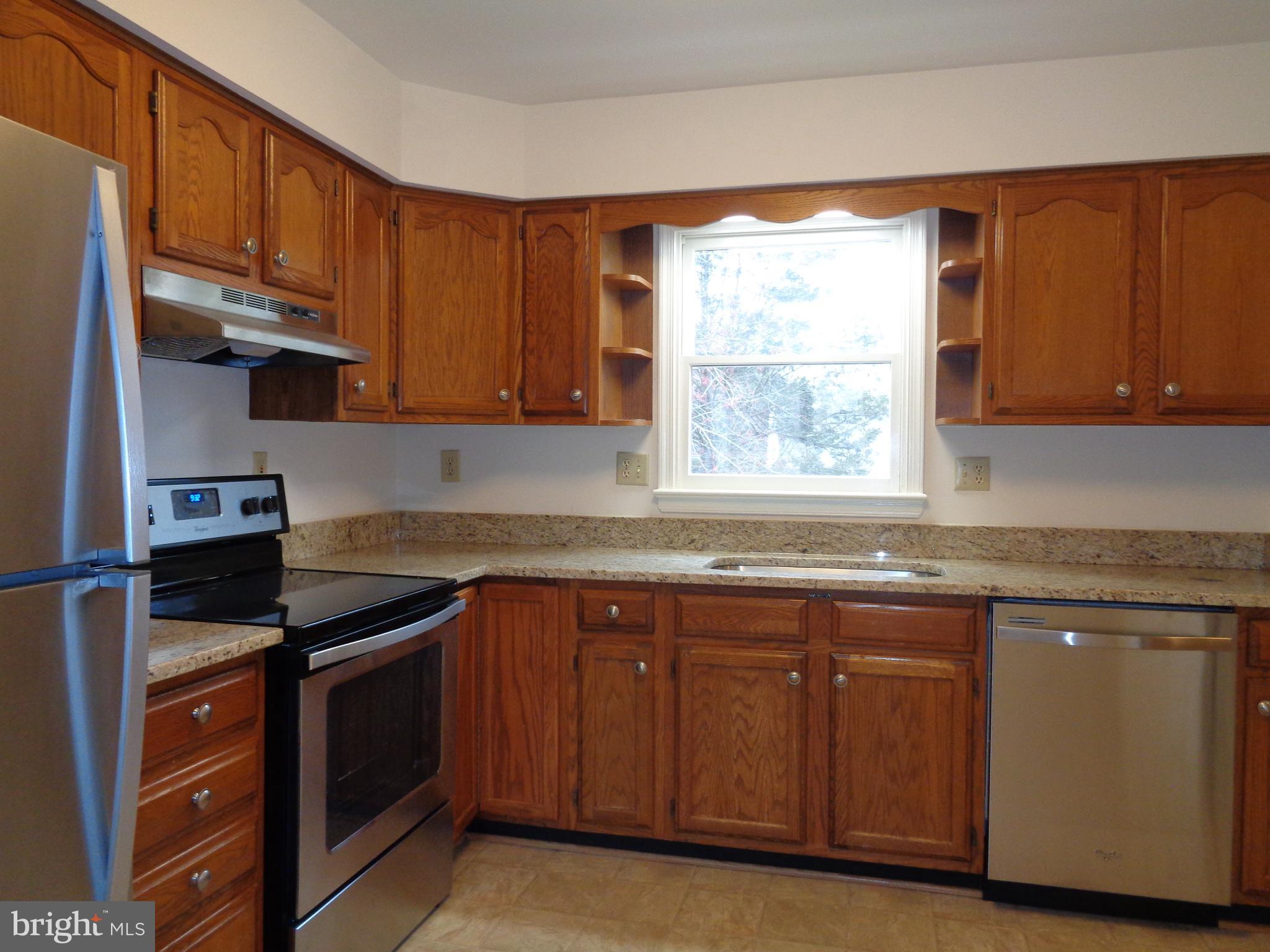 6821 Redground Road Fredericksburg, VA 22407 - Photo 11 of 23 Kitchen