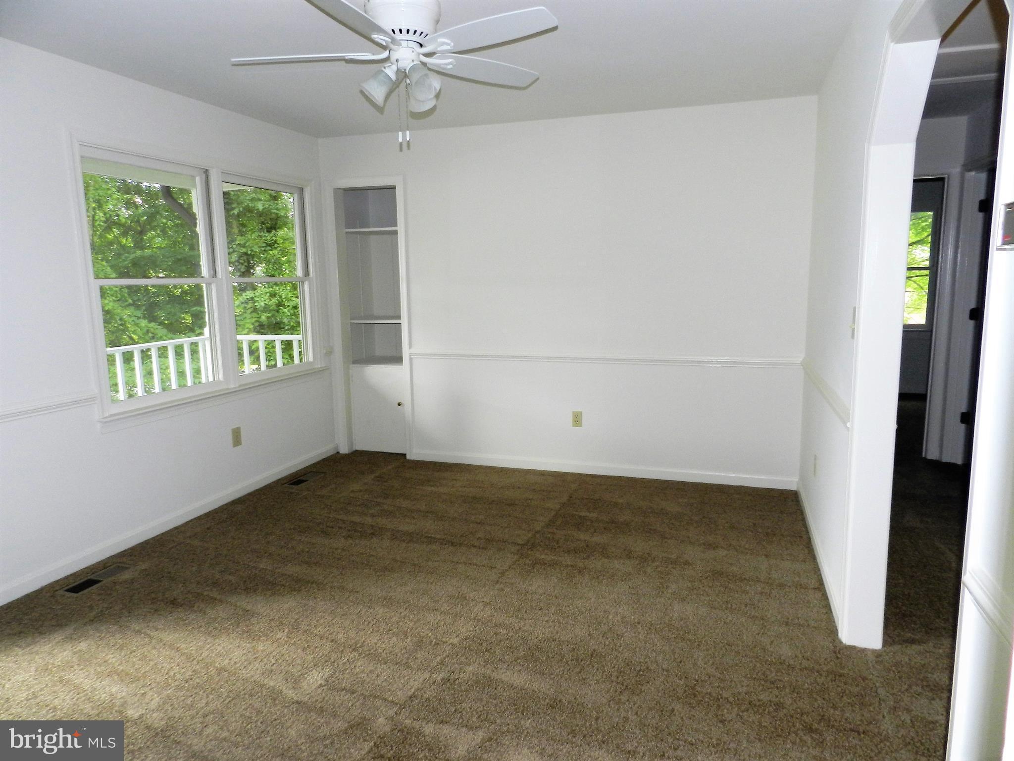 6821 Redground Road Fredericksburg, VA 22407 - Photo 5 of 23 Living Room