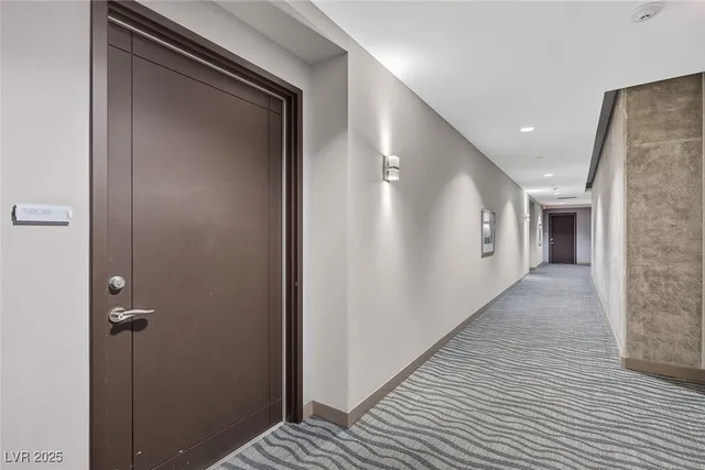 $2,321 | 200 Hoover Avenue, Unit 1205, Las Vegas, NV 89101