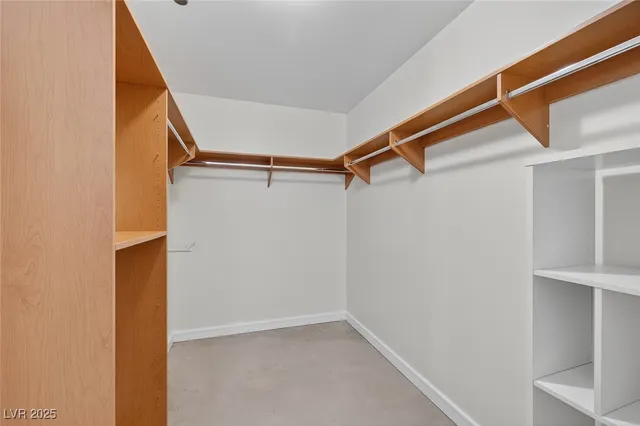 $2,321 | 200 Hoover Avenue, Unit 1205, Las Vegas, NV 89101