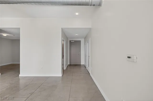 $2,321 | 200 Hoover Avenue, Unit 1205, Las Vegas, NV 89101