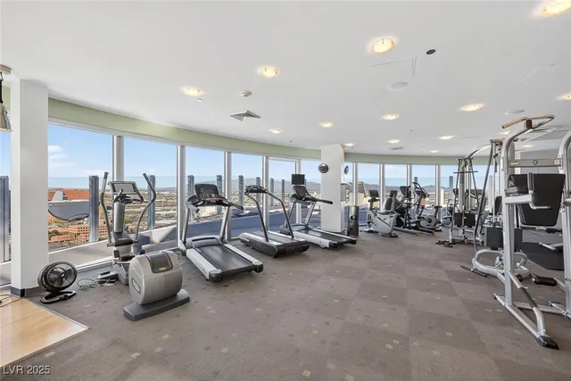 $2,321 | 200 Hoover Avenue, Unit 1205, Las Vegas, NV 89101