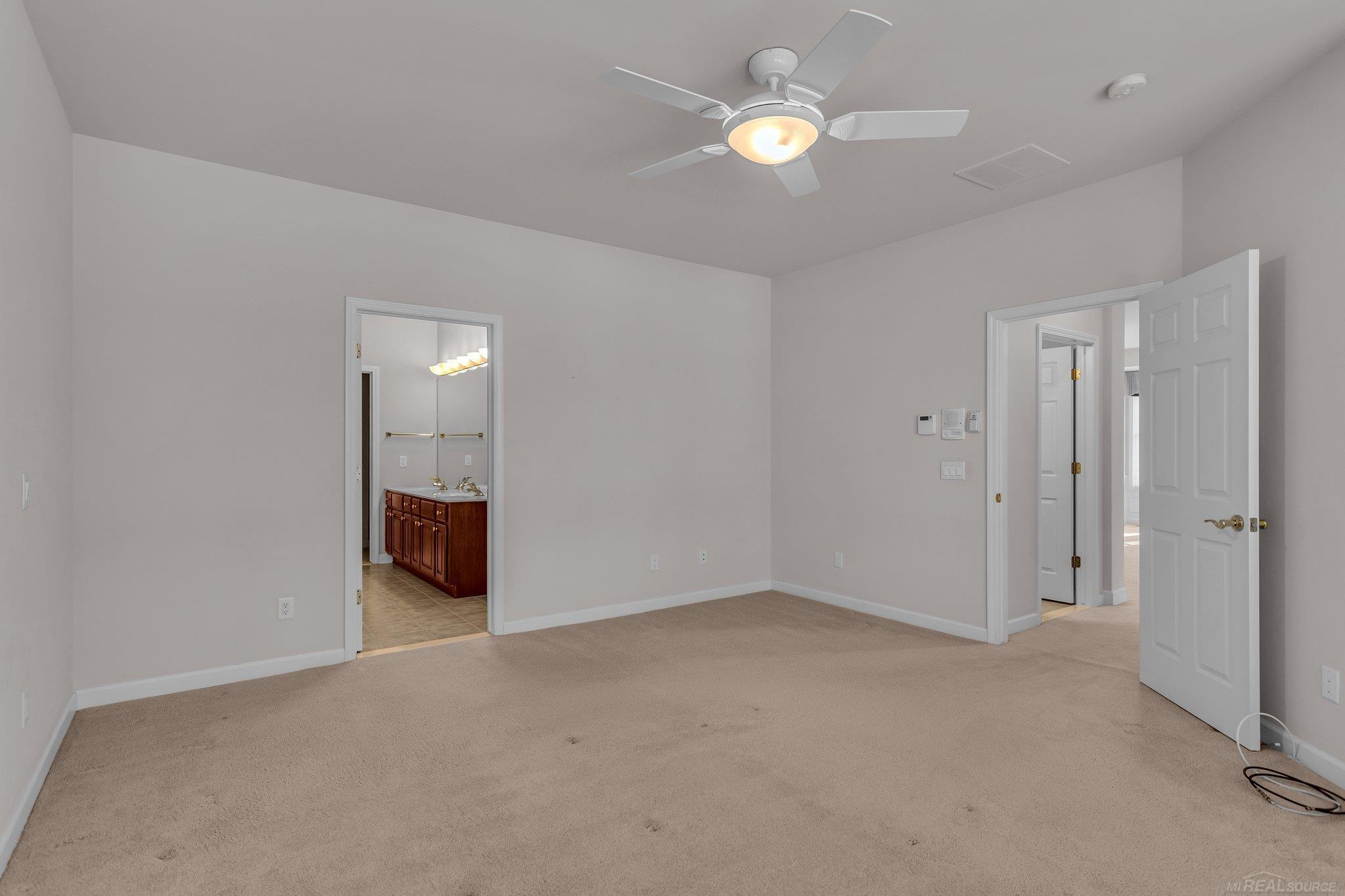 3697 Tremonte Circle Rochester, MI 48306 - Photo 17 of 29 50164637-dabdb642-5b48-4f02-bb52-04319123d19c.JPG