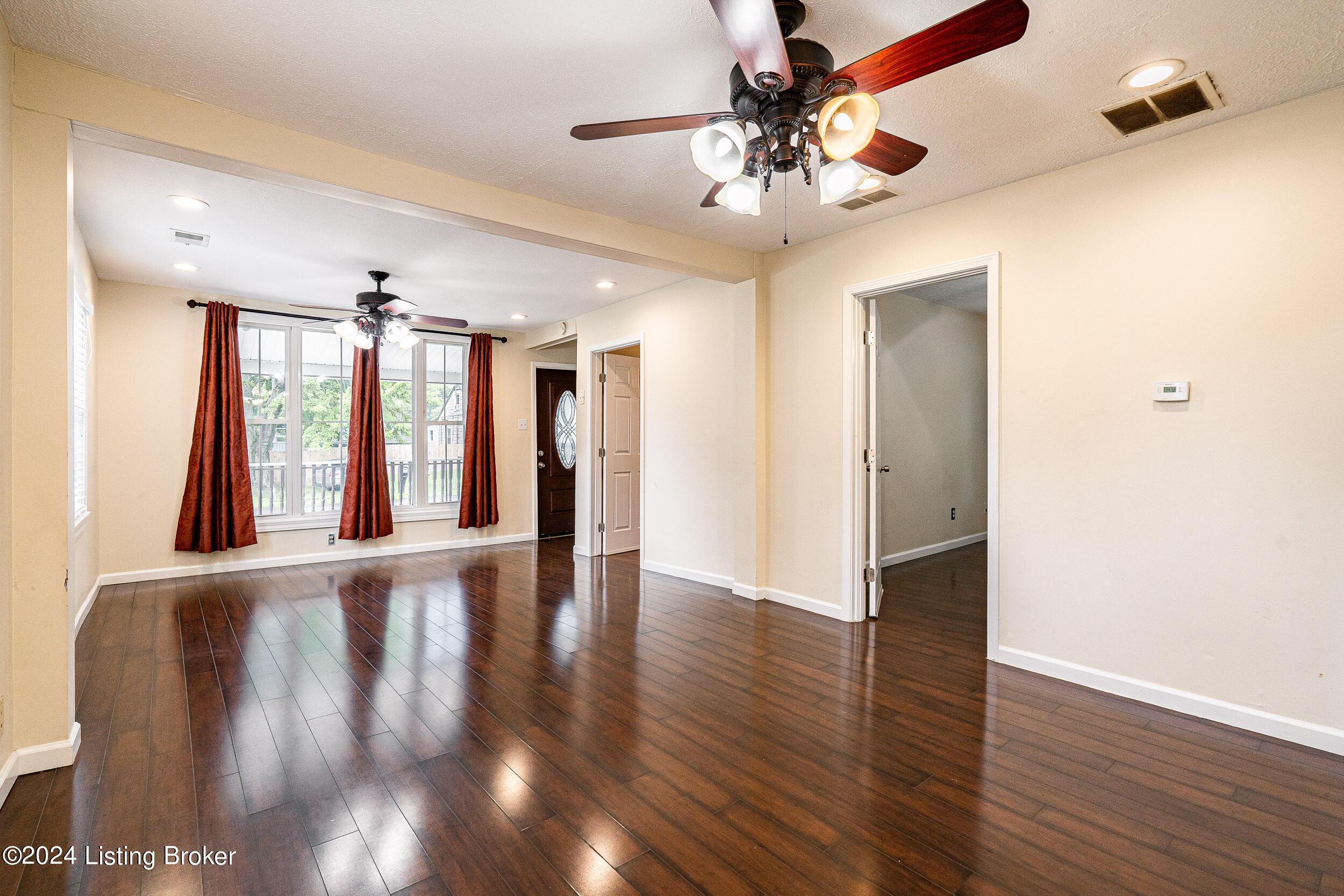 3331 Farnsley Road Louisville, KY 40216 - Photo 10 of 50 3331 Farnsley Rd-15