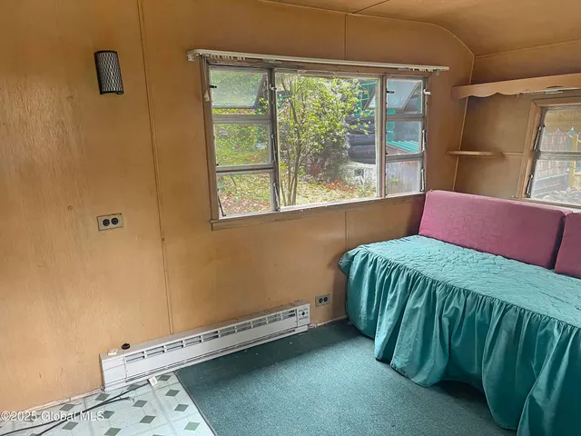 $327,900 | 170 East Shore Drive, Horicon, NY 12808