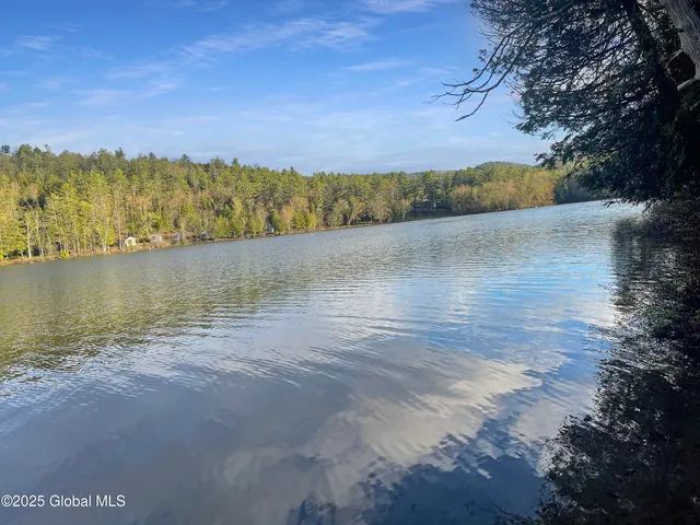 $327,900 | 170 East Shore Drive, Horicon, NY 12808