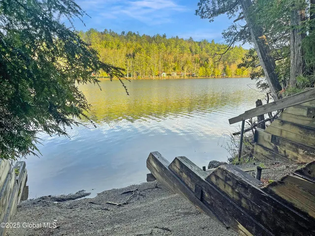 $327,900 | 170 East Shore Drive, Horicon, NY 12808