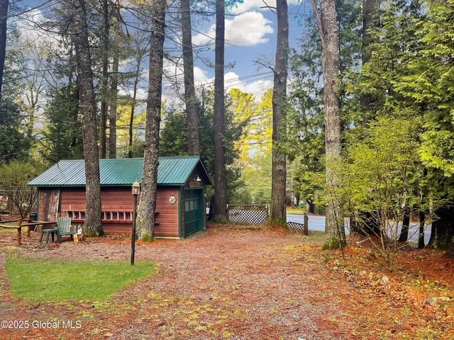 $327,900 | 170 East Shore Drive, Horicon, NY 12808