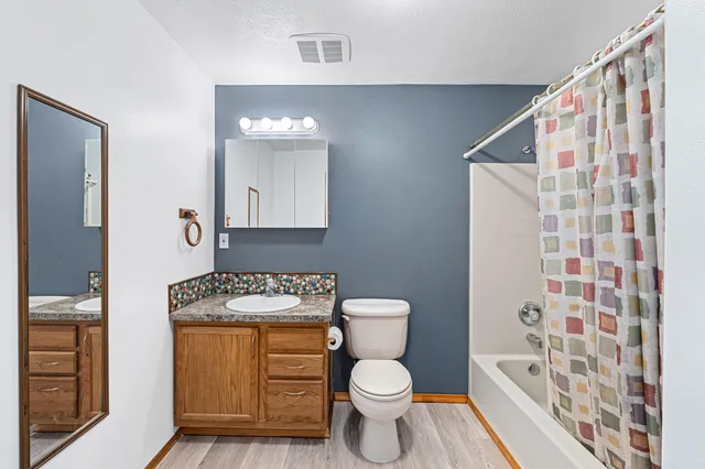 $430,000 | 2542 Rocky Gorge Road, Newport, WA 99156