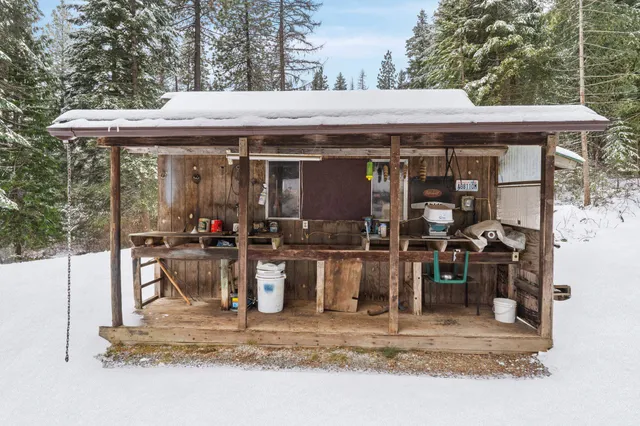 $430,000 | 2542 Rocky Gorge Road, Newport, WA 99156