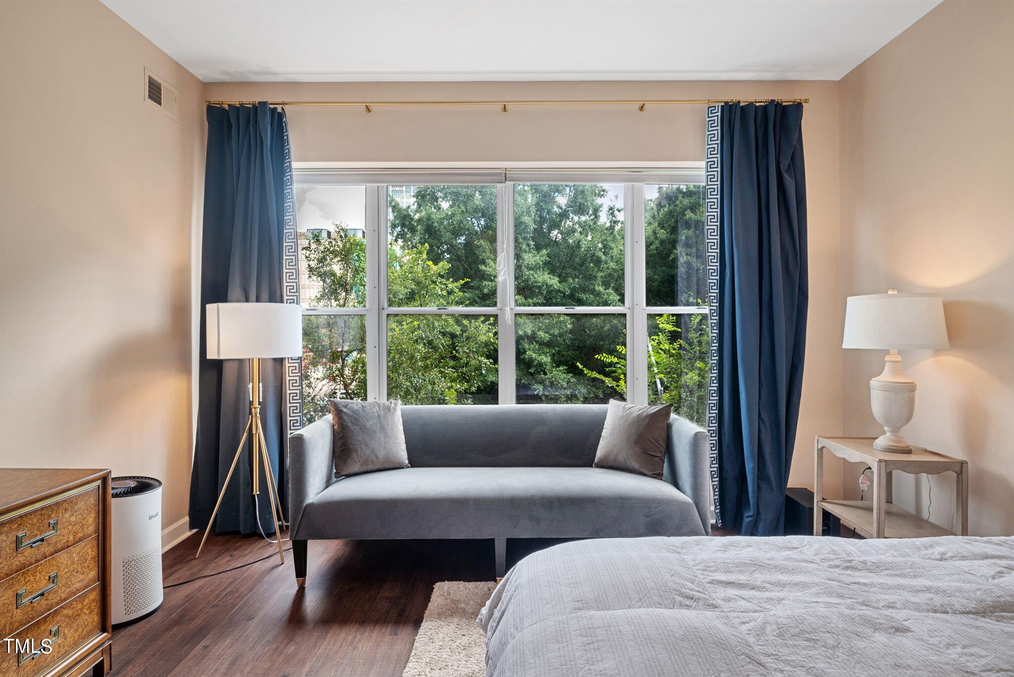 200 South Dawson Street, Unit 201 Raleigh, NC 27601 - Photo 19 of 39 a living room with furniture and a window