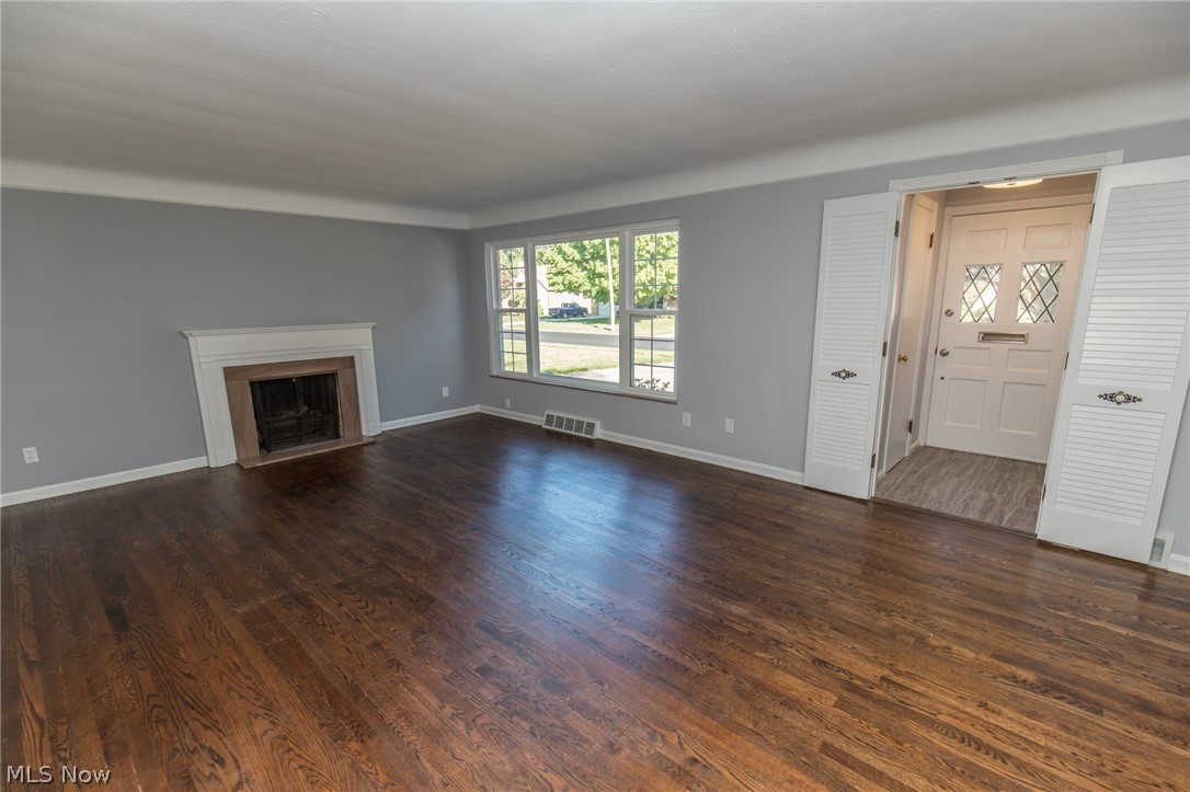 21215 Eaton Road Cleveland, OH 44126 - Photo 2 of 35 Gallery Image 2