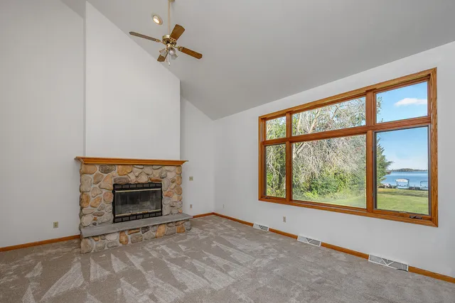 $625,000 | W4436 East Lakeview Road, Hustisford, WI 53034