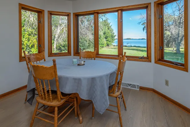 $625,000 | W4436 East Lakeview Road, Hustisford, WI 53034