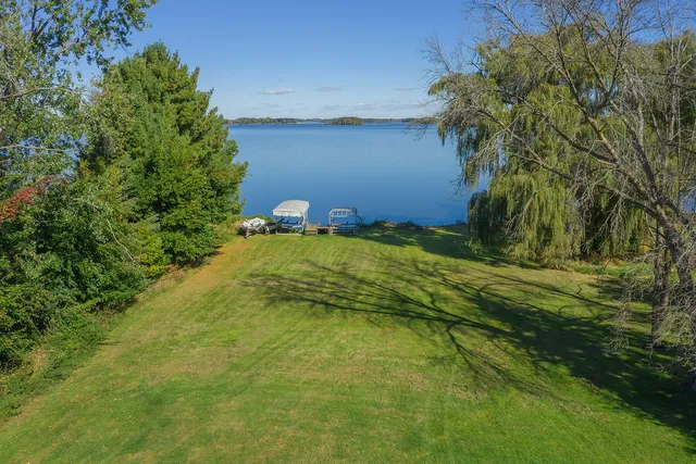 $625,000 | W4436 East Lakeview Road, Hustisford, WI 53034