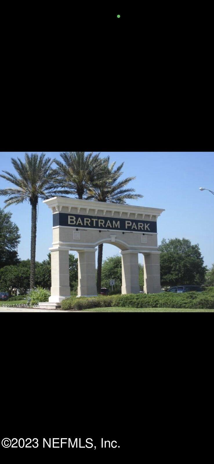 6801 Roundleaf Drive Jacksonville, FL 32258 - Photo 18 of 24 a view of balcony with furniture