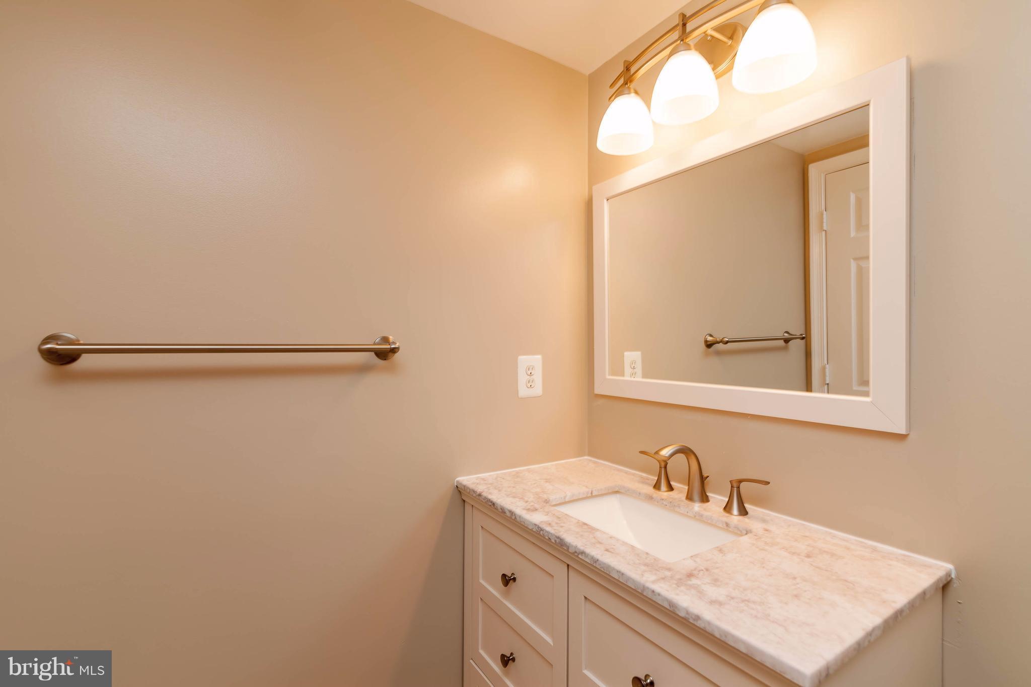 2605 Douglass Road Southeast, Unit 302 Washington, DC 20020 - Photo 26 of 30 Bath (Master)