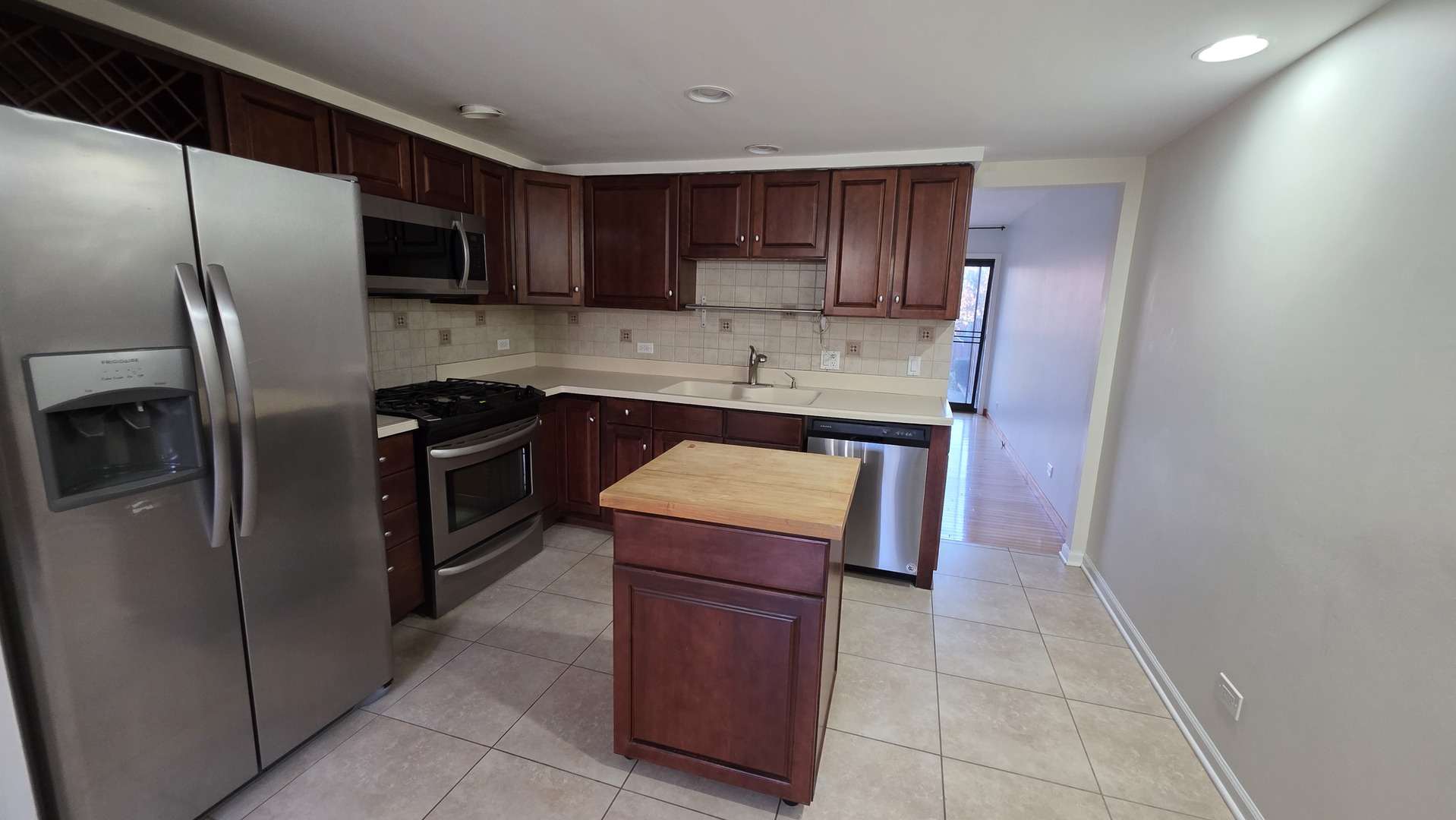 1117 Franklin Lane Buffalo Grove, IL 60089 - Photo 4 of 18